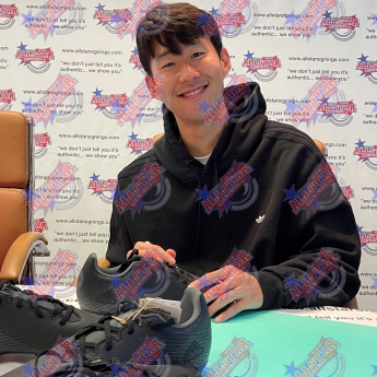 Słynni piłkarze kicker w ramce Totenham Hotspur FC Son Signed Boot (Framed)