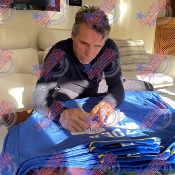 Słynni piłkarze koszulka w antyramie Chelsea FC 1997 Zola Signed Shirt (Framed)