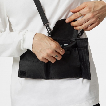 Mercedes AMG Petronas worek Travel Pouch Black F1 Team 2023