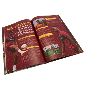 West Ham United kronika Annual 2024 (English)