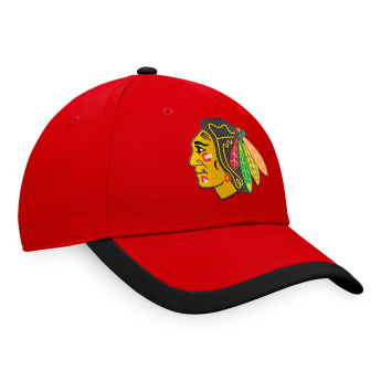 Chicago Blackhawks czapka baseballówka Defender Structured Adjustable red