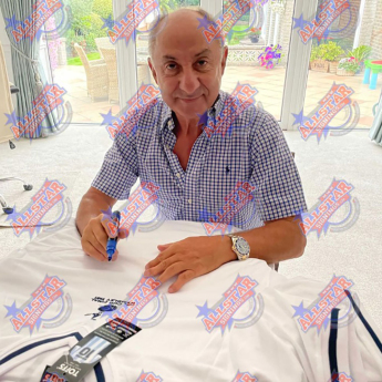 Słynni piłkarze koszulka w antyramie Tottenham Hotspur FC 1981 Ardiles & Villa Signed Shirts (Dual Framed)
