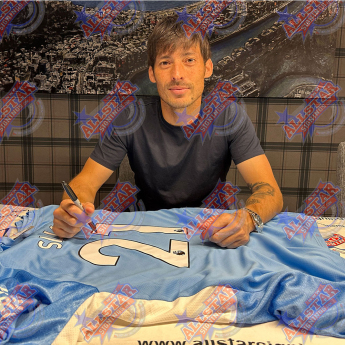 Słynni piłkarze koszulka w antyramie Manchester City FC 2020-2021 David Silva Signed Shirt (Framed)