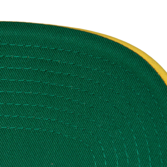 Boston Bruins czapka baseballówka NHL Sideline Trucker