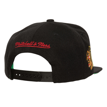 Chicago Blackhawks czapka flat baseballówka NHL Triple Play Snapback