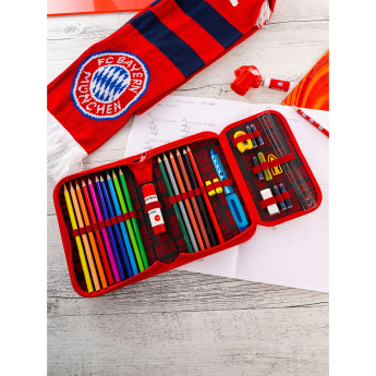 Bayern Monachium piórnik Stripe