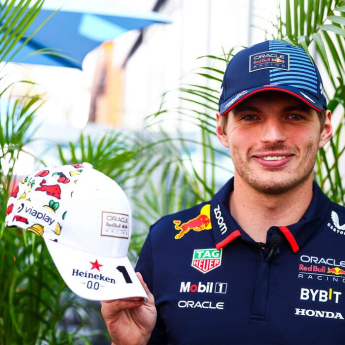 Red Bull Racing czapka baseballówka Max Verstappen SE Las Vegas white F1 Team 2024