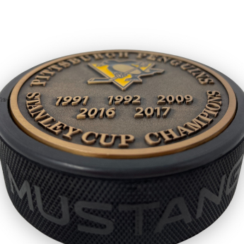 Pittsburgh Penguins krążek Stanley Cup Years Gold Medallion