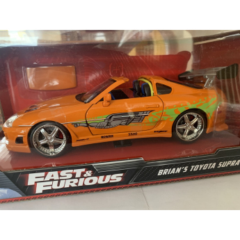 Samochody i motocykle model 1/24 Fast & Furious Toyota Supra 1995