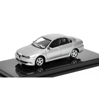 Samochody i motocykle model 1/87 Alfa Romeo 156 GTA silver