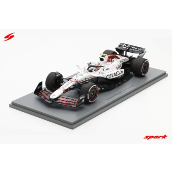 Samochody i motocykle model 1/18 Oracle Red Bull Racing RB21 Yuki Tsunoda Japanese GP 2025