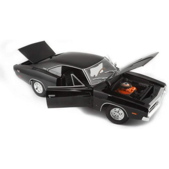 Samochody i motocykle model 1/18 Dodge Charger R/T 1969