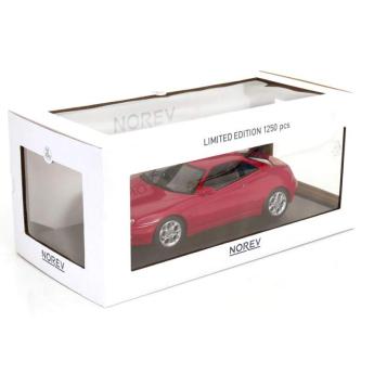 Samochody i motocykle model 1/18 GTV 1999 red