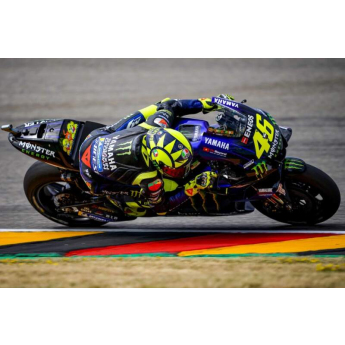 Samochody i motocykle model kasku 1:5 MotoGP Valentino Rossi season 2019