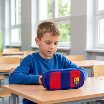 Barcelona piórnik na ołówki Young Basic