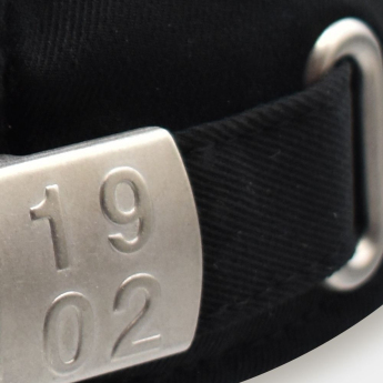 Real Madryt czapka baseballówka No43 Crest black