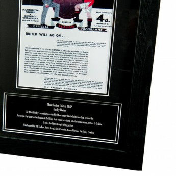 Słynni piłkarze koszulka w antyramie Manchester United 1958 Busby Babes Signed Shirt (Framed)