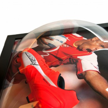 Słynni piłkarze korki w antyramie FC Arsenal Henry Signed Boot (Framed)